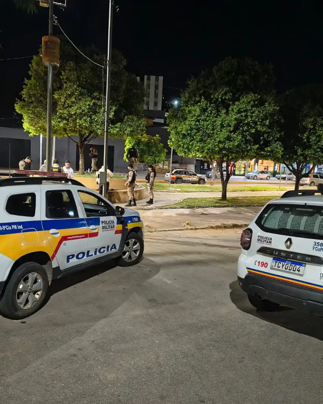 PM intensifica policiamento preventivo em pontos de aglomeração durante a madrugada em Itaúna