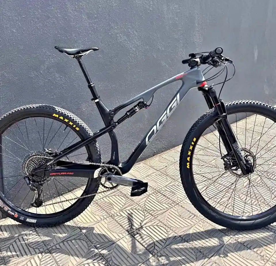 Bicicleta Oggi Caturra Carbono - Tamanho 19