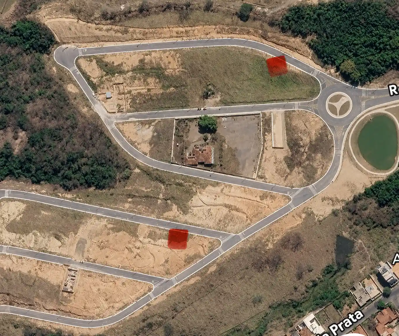 2 lotes 300m² à venda no Monte Carlo