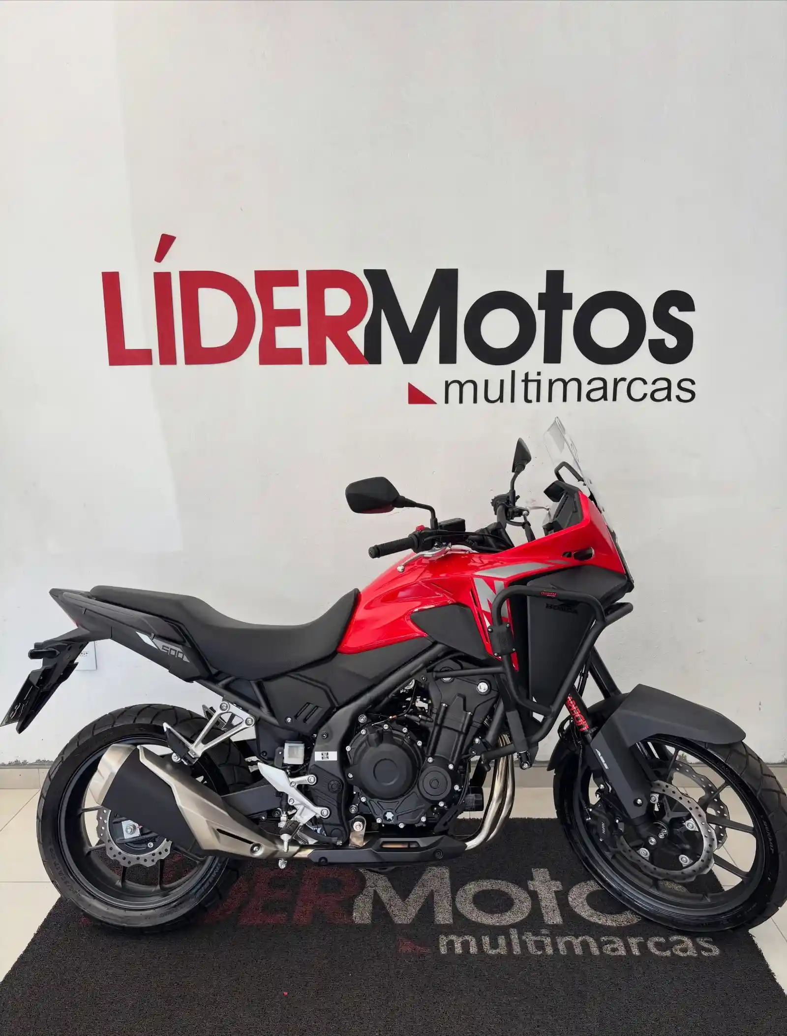 Honda NX 500 2026, apenas 316 km rodados