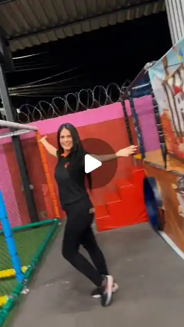 Avalanches: pizza, drinks e playground para a família