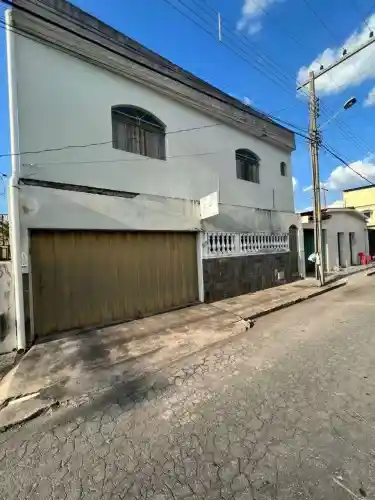 Casa e Apartamento 3 e 2 Quartos 2 Vagas Garagem