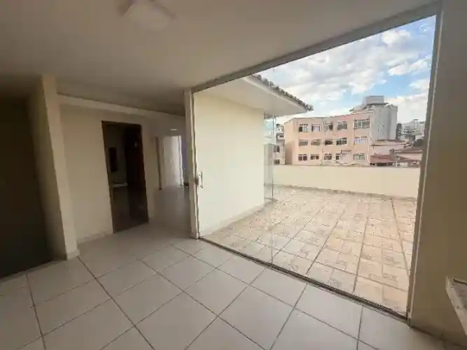 Cobertura Duplex com Terraço Amplo - 03 Quartos - Cerqueira Lima