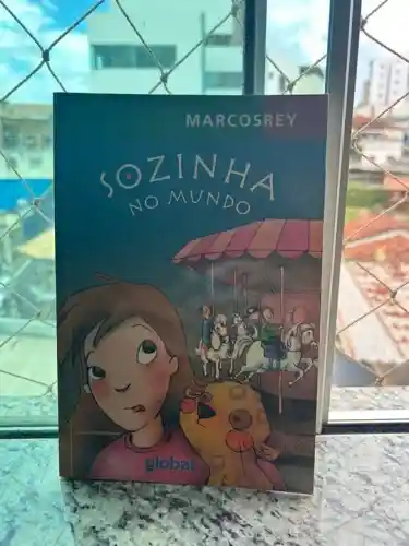 Sozinha no Mundo + O Mistério do 5 Estrelas por Marcos Rey, Seminovo.