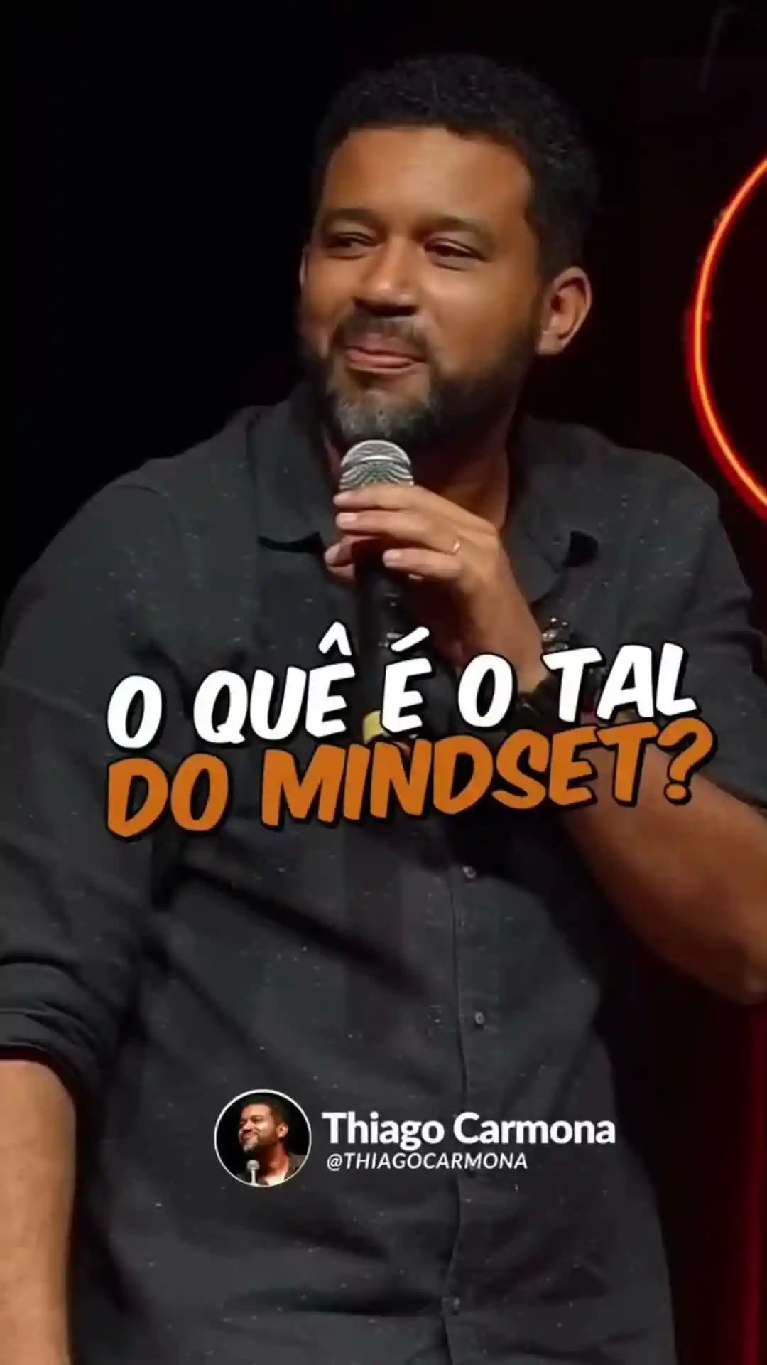 Show de stand-up "Habilidades" no Teatro SESI Vânia Campos