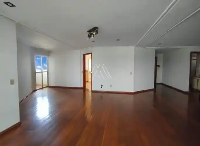 Apartamento 4 quartos à venda no Centro em Itaúna