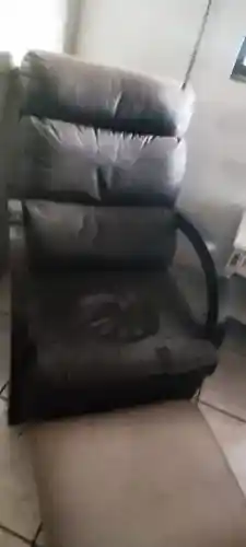 Poltrona do papai com descanso para os pés