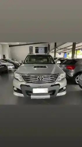 Toyota Hilux SW4 SRV D4-d 4X4 3.0 TDI Dies. AUT 2012