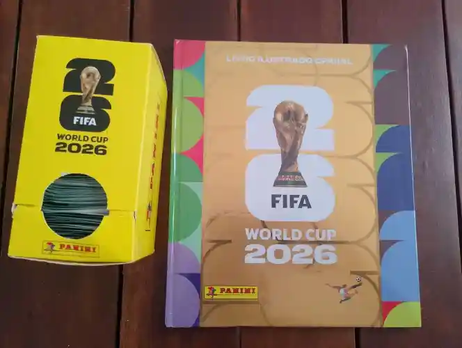 Álbum ouro da copa 2026 mais Dispenser com 100 pacotes de figurinhas