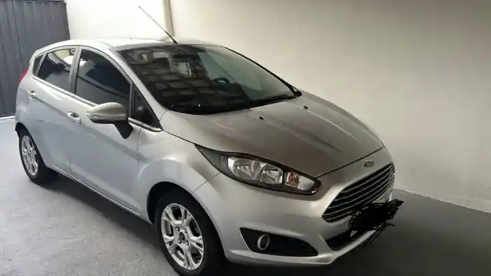 Ford Fiesta SEL 1.6 16V Flex Mec. 5P 2017