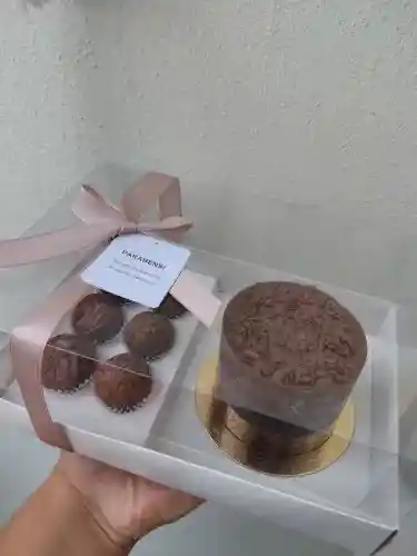 Caixa Box mini bento e 6 brigadeiros