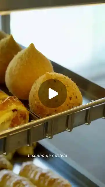 Coxinha de Costela com Catupiry na Panificadora Sagrada Família