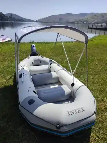 Barco mariner 4 com motor 3HP sem uso R$6500,00