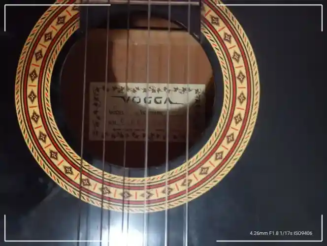 Violão vogga elétrico...super conservado
