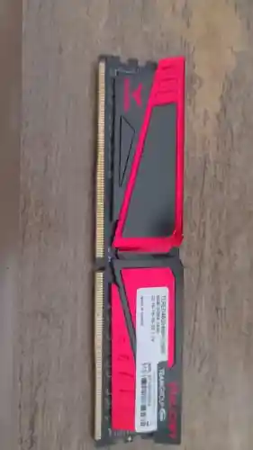 Memória RAM TeamGroup T-Force Vulcan 8GB DDR4