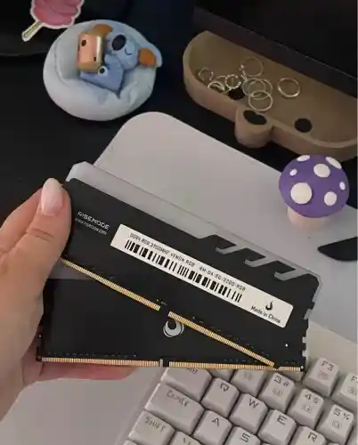 Memória Gamer Rise Mode Venon DDR4 8 Gb 2x 16Gb ( 2 memórias de 8 Gb )