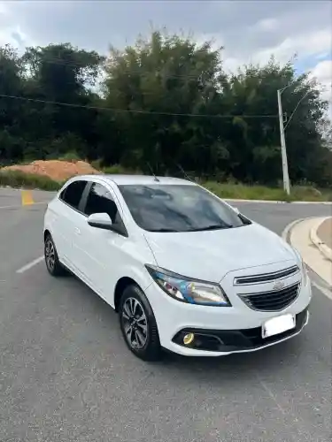 Chevrolet Onix Hatch LTZ 1.4 8V Flex Power Mec. 4P 2015