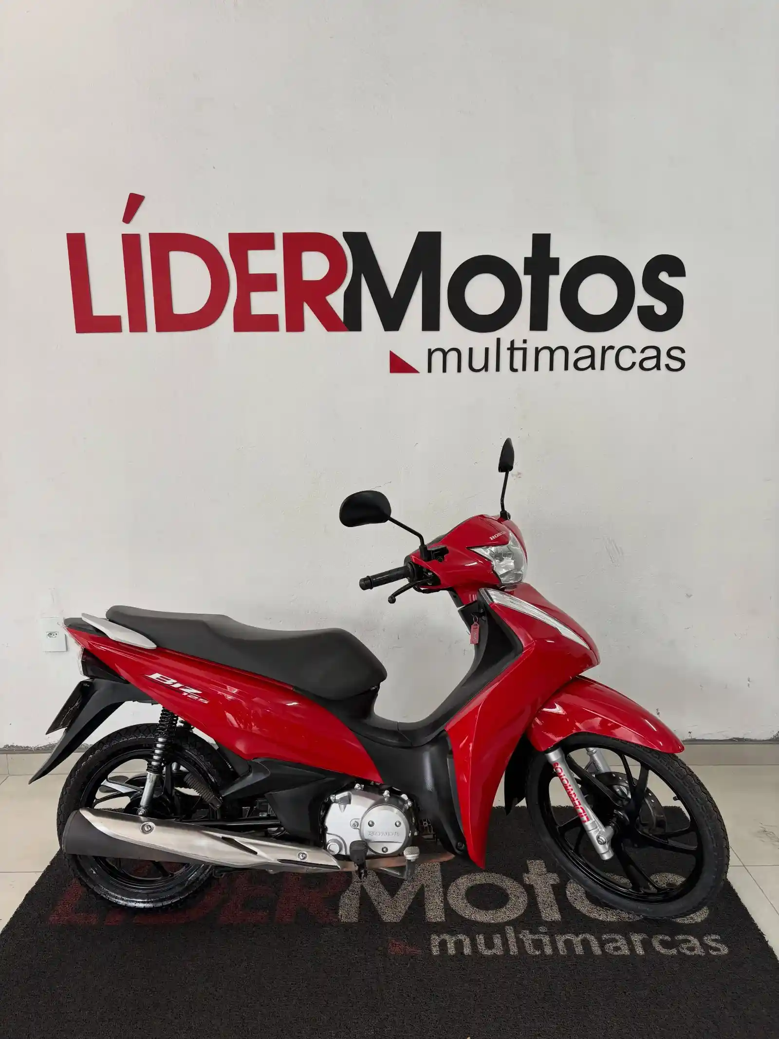 Honda Biz 125 2024 — 15.445 km, único dono