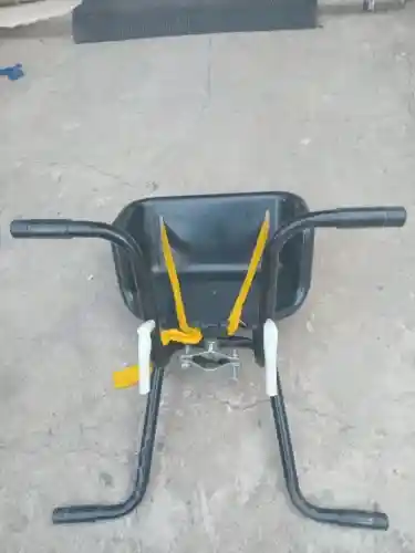 Cadeirinha infantil para bicicleta usada Zap 37 9  *