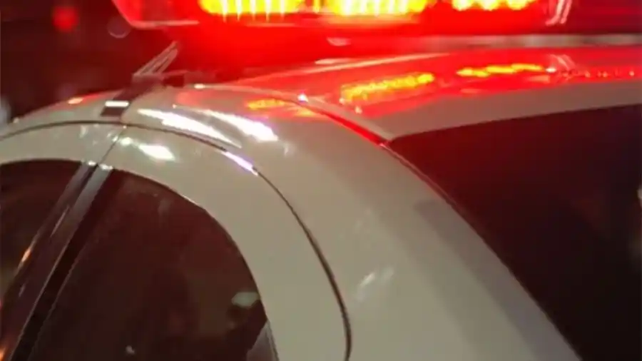 Mulher é agredida com socos e chutes por irmão
