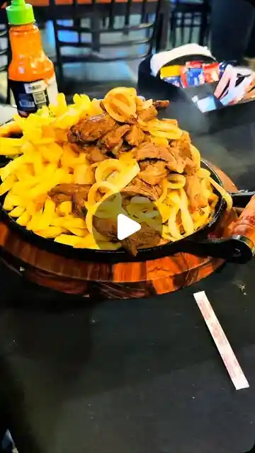 Chapa no 81 Storys Bar – Parque Jardim