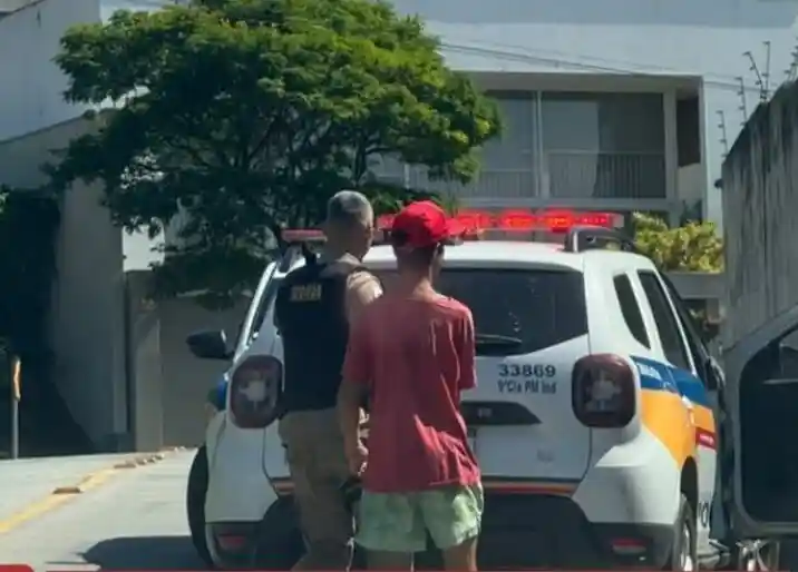 Tropical: Homem é detido após ameaçar pessoas com faca