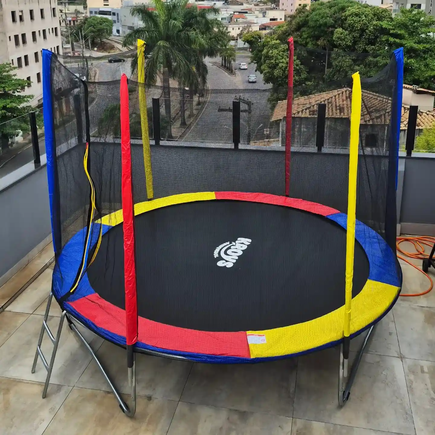 Locação de cama elástica para festas infantis