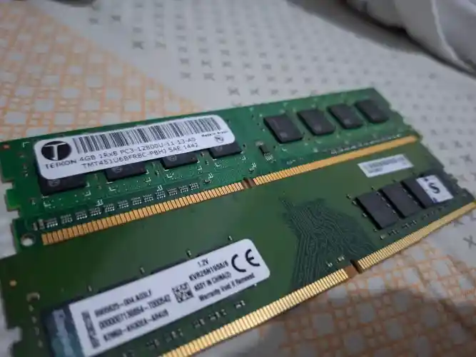 Memória DDR4 8 GB DDR3 4 GB