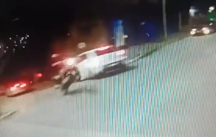 Motociclista morre após atingir coletivo no Morada Nova