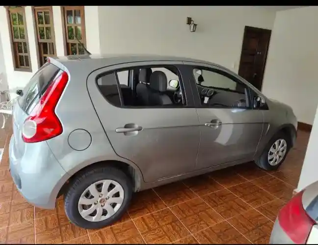 Fiat Palio Attractive 1.0 EVO Fire Flex 8V 5P 2014