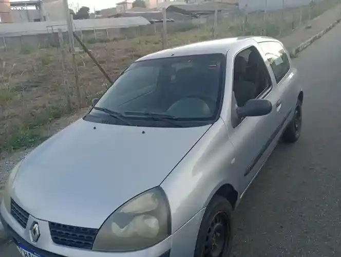 Renault Clio Authentique 1.0 8V 3P 2005