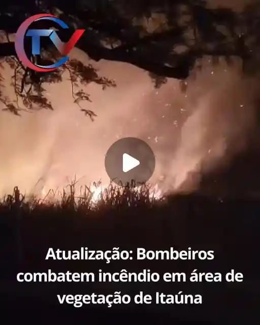 Bombeiros combatem incêndio em vegetação em Itaúna
