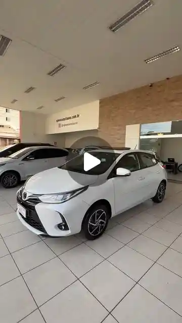 Toyota Yaris Hatch XLS 1.5 Automático 2023/2024 — 30 mil km — Graças