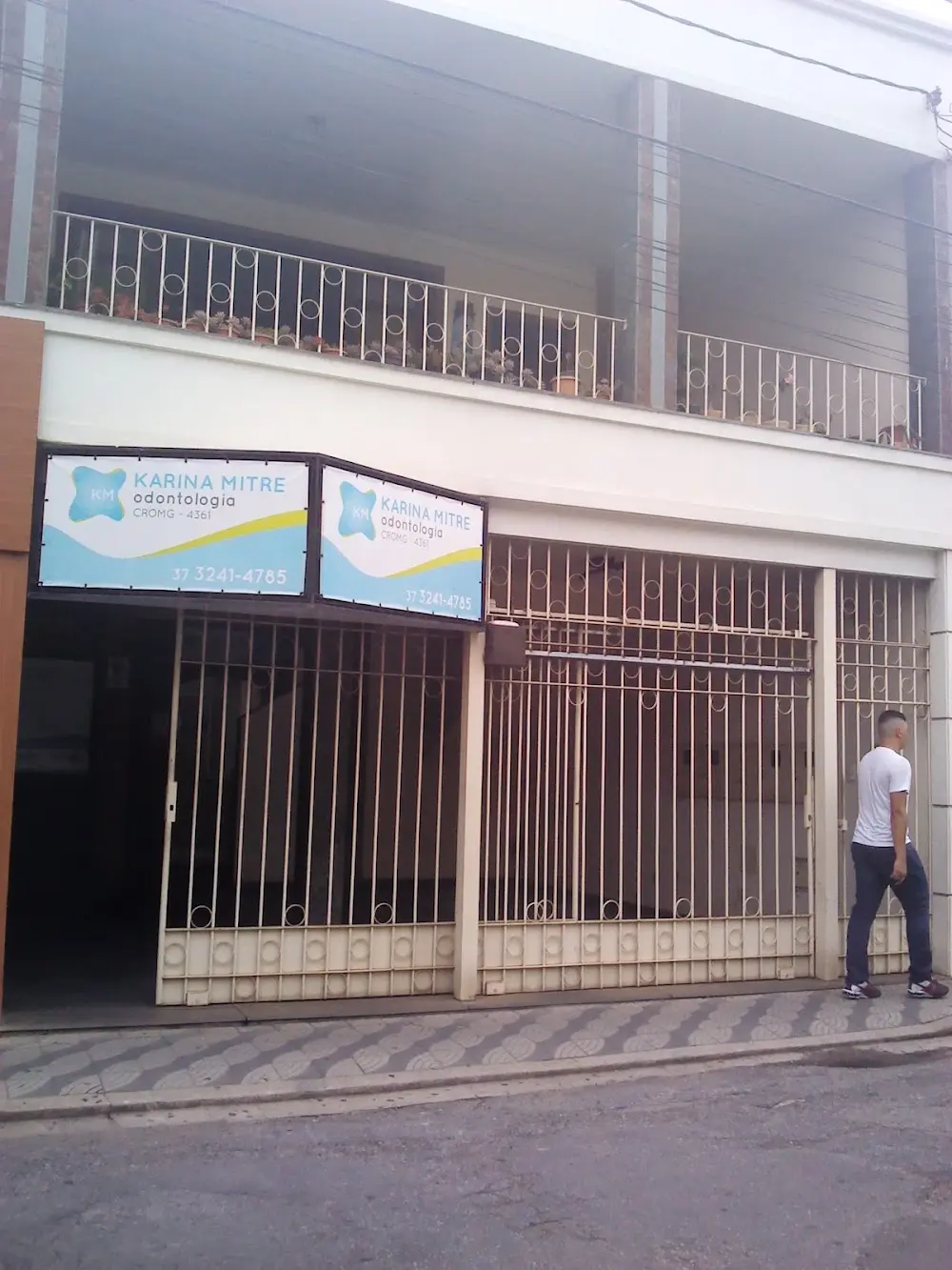Karina Mitre Centro Odontológico
