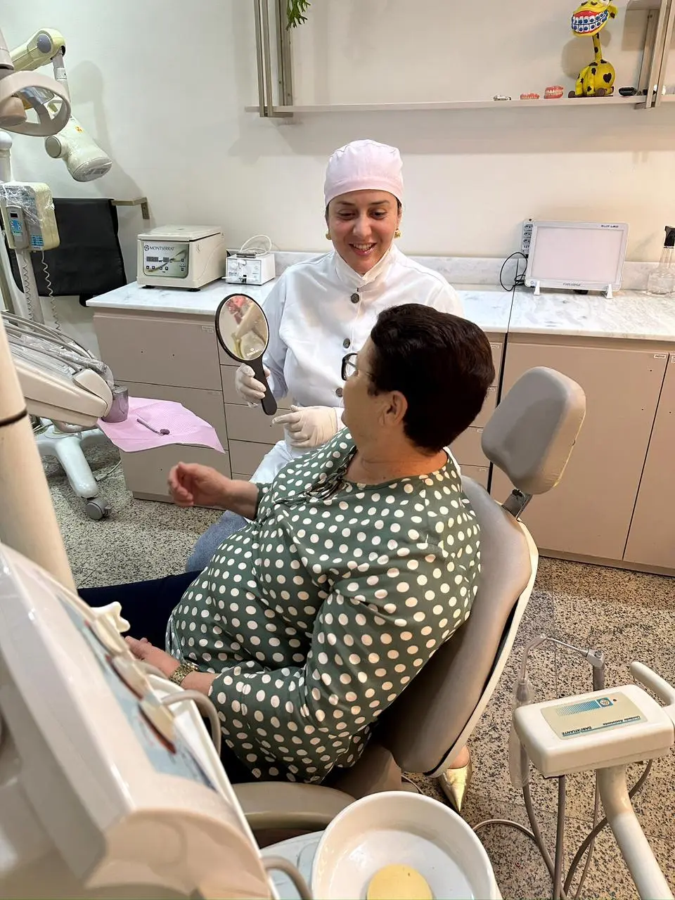 Dra Camila Dentista Itaúna | Estúdio Oral Odontologia Especializada| Tratamentos DTM, Endodontia, Ortodontia e Clínica Geral