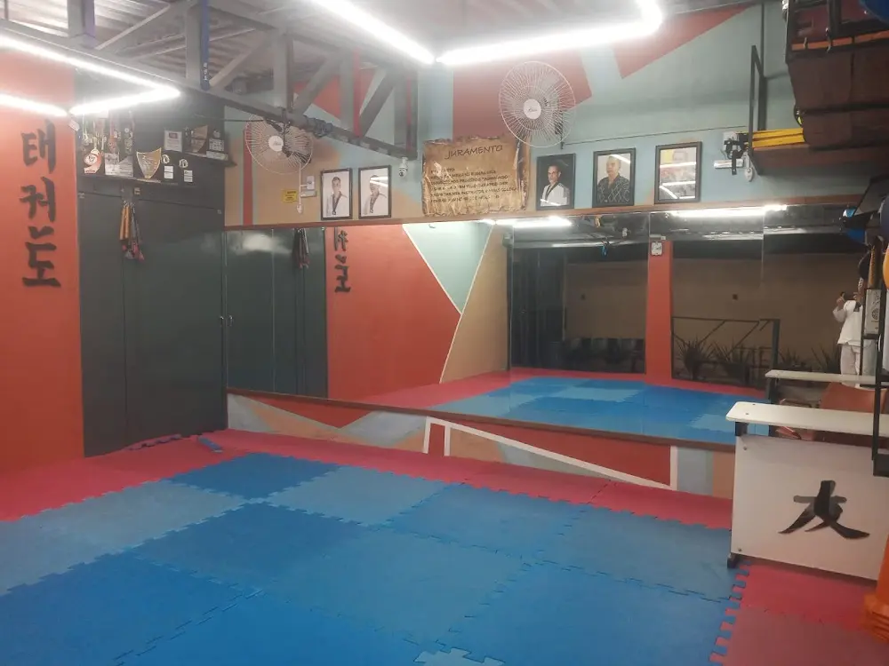 Centro de Treinamento Douglas Taekwondo