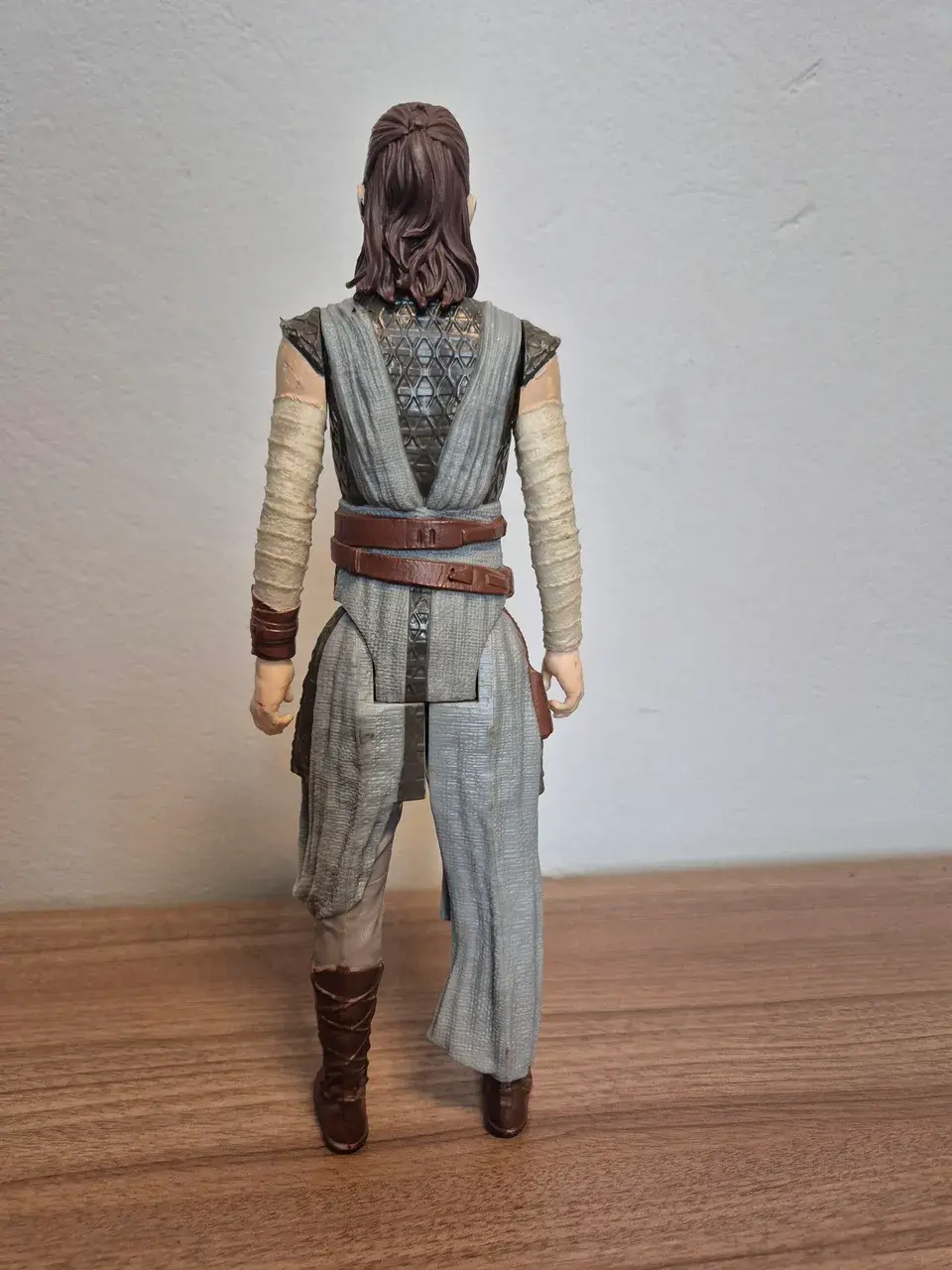 Boneca Original Star Wars Rey Jedi Trainning da Hasbro, 30cm, sem caixa original  (usado).