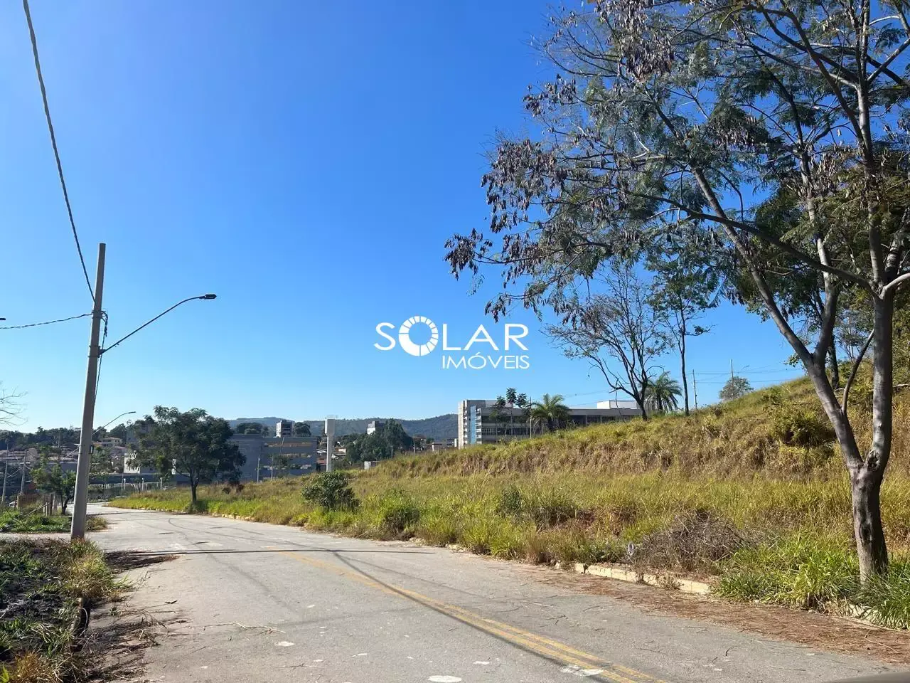 Lote à venda no bairro Boulevard Lago Sul, em Itaúna