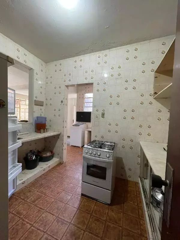 Casa à venda, 5 quartos, 2 suítes, 2 vagas, Centro