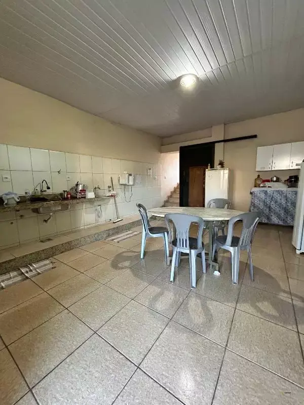 Casa à venda, 11 quartos, 1 suíte, 3 vagas, LOURDES
