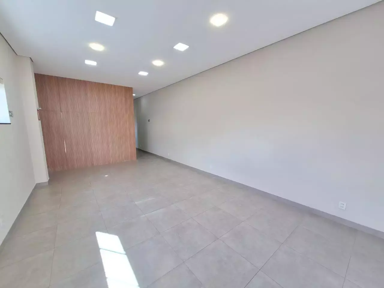 Loja 72 m² à venda no Residencial Morro do Sol