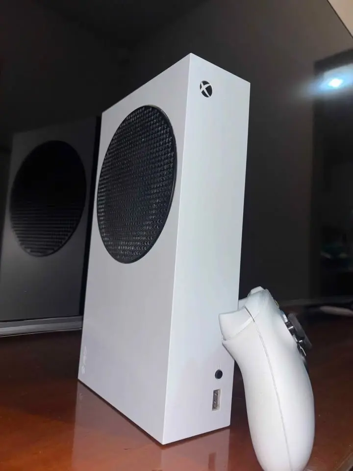 Xbox Series S 512GB com controle original