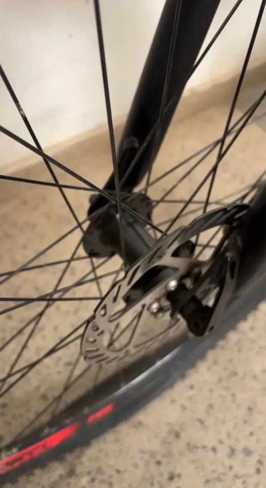 Bicicleta FKS Aro 29 – estado de conservação excelente