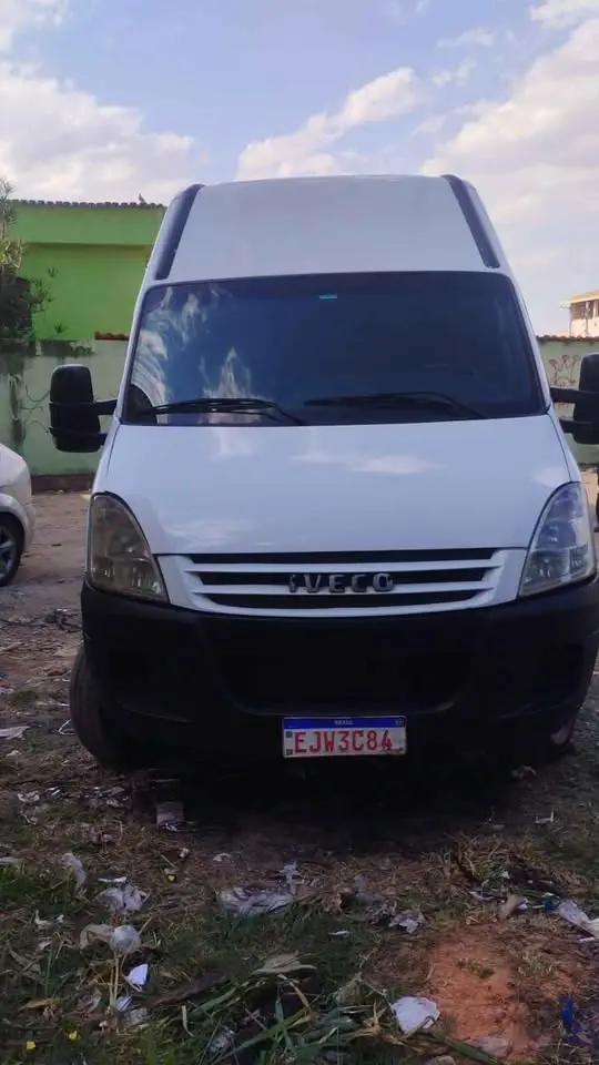 2010 Iveco 35s14