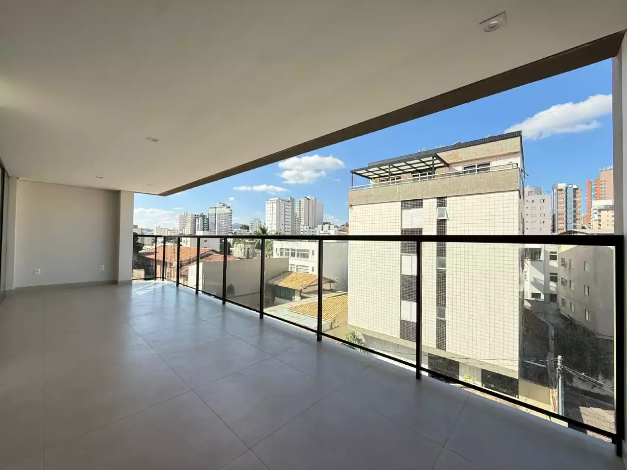 Apartamento à venda no Cerqueira Lima