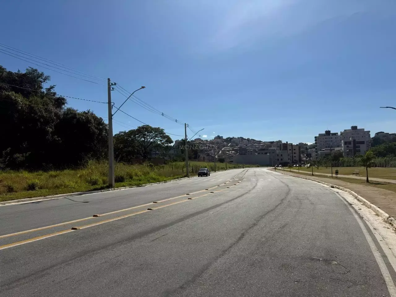 Lote 300 m² à venda no Monte Carlo