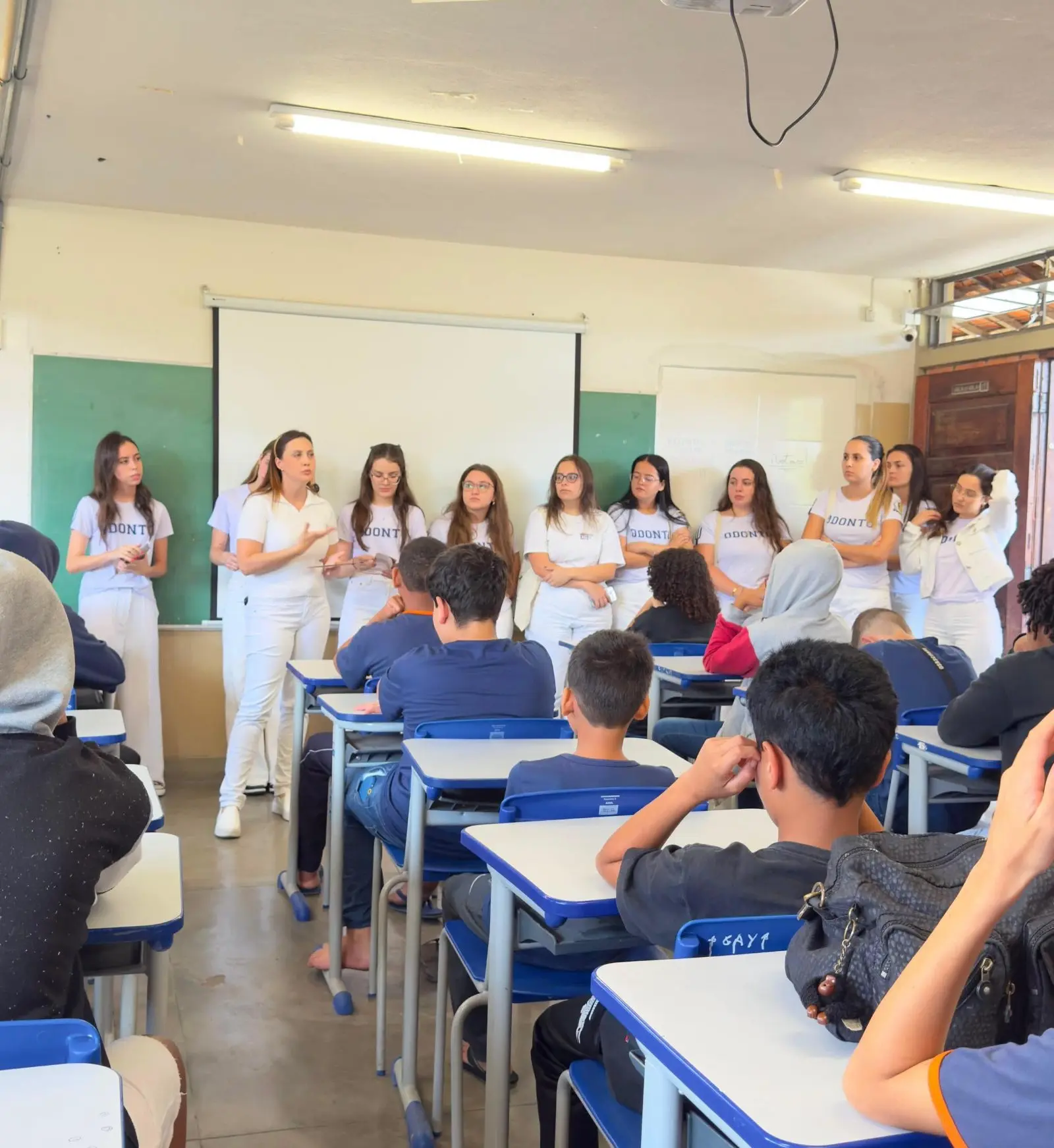 Projeto de Extensão em Odontologia: Prevenção do HPV e Câncer Oral
