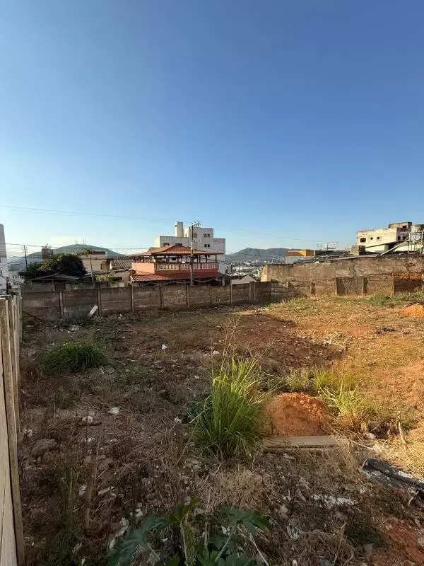 Lote à venda, Centro