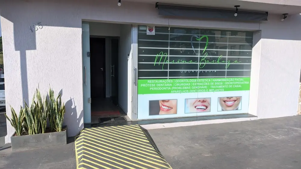 Marina Barboza Odontologia