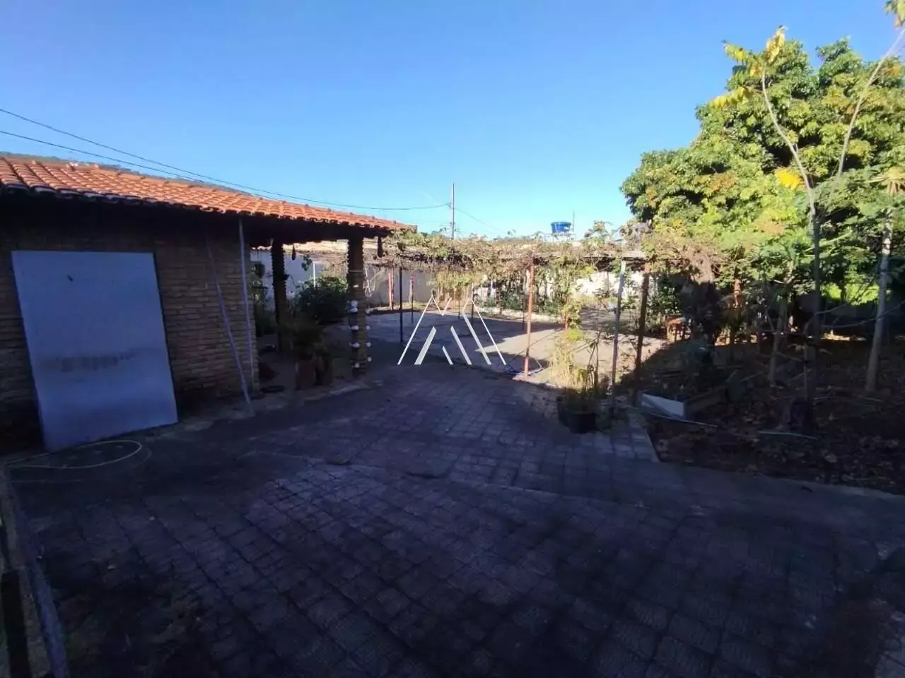 Casa 2 quartos à venda na Várzea da Olaria em Itaúna